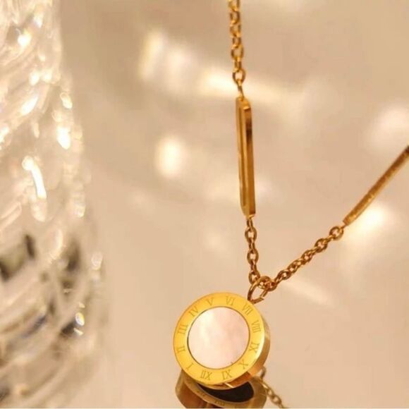 Gold Plated Stainless Steel Round Double Sided Pendant Necklace - Picture 4 of 4